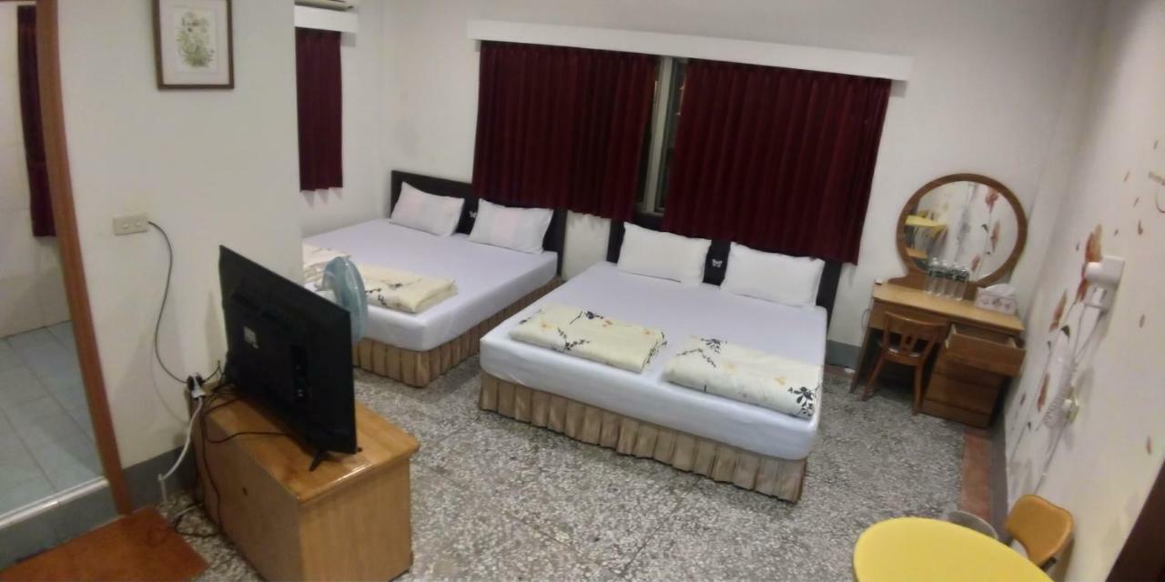 Sun Wu Homestay Dawu Exterior photo